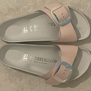 Birkenstock Women's Pink Sandals